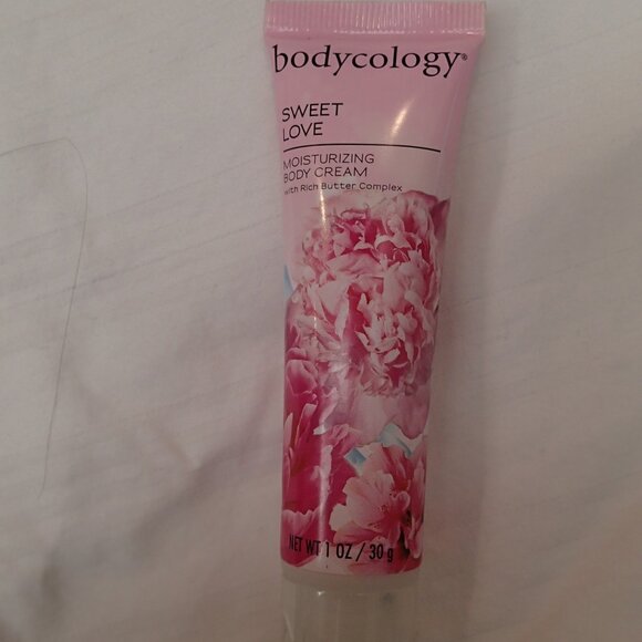 Bodycology Sweet Love Moisturizing Body Cream 1 oz - Picture 1 of 4